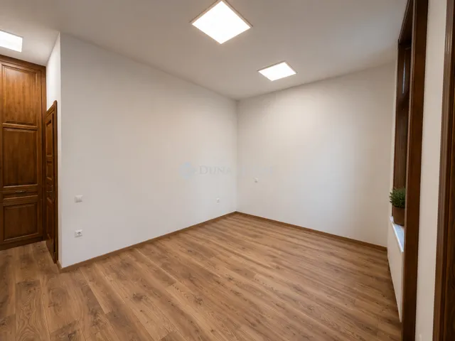 Eladó ház Maglód 218 nm