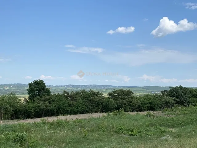 Eladó telek Mogyoród 755 nm