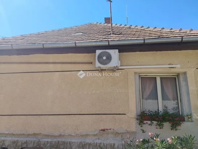 Eladó ház Valkó 100 nm