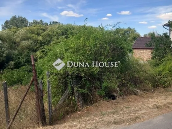 Eladó telek Valkó 647 nm