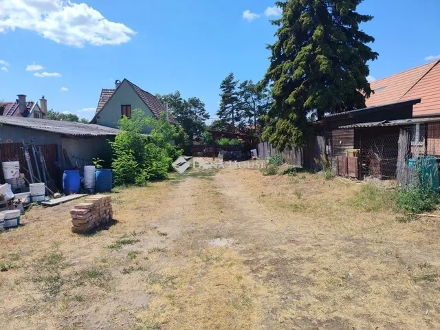 Eladó telek Szada 719 nm