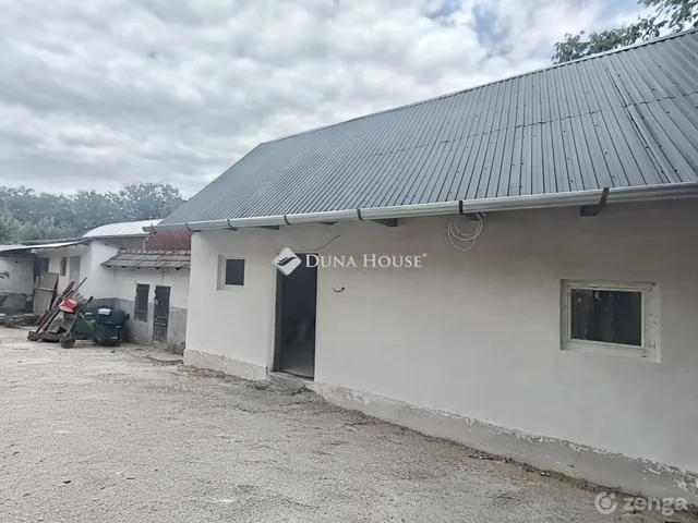 Eladó ház Tura 27 nm
