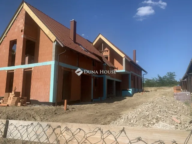 Eladó ház Őrbottyán 145 nm