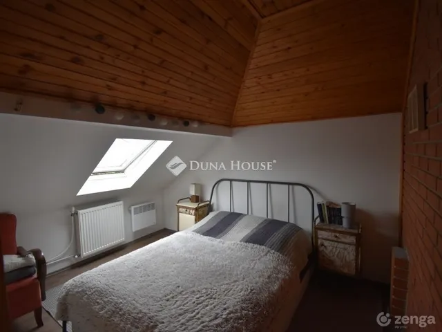 Eladó ház Aszód 265 nm