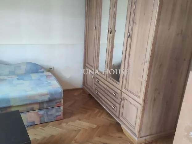 Eladó ház Aszód 230 nm