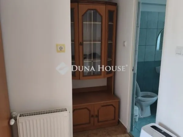 Eladó ház Aszód 230 nm