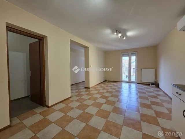Eladó lakás Gyömrő 69 nm