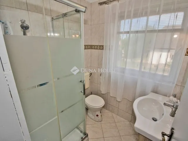 Eladó ház Erdőkertes 298 nm