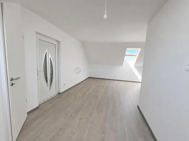 Eladó lakás Veresegyház 60 nm