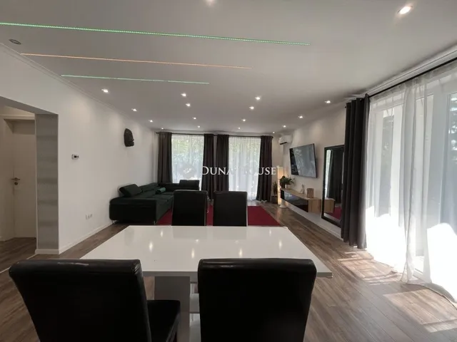Eladó ház Szada 172 nm