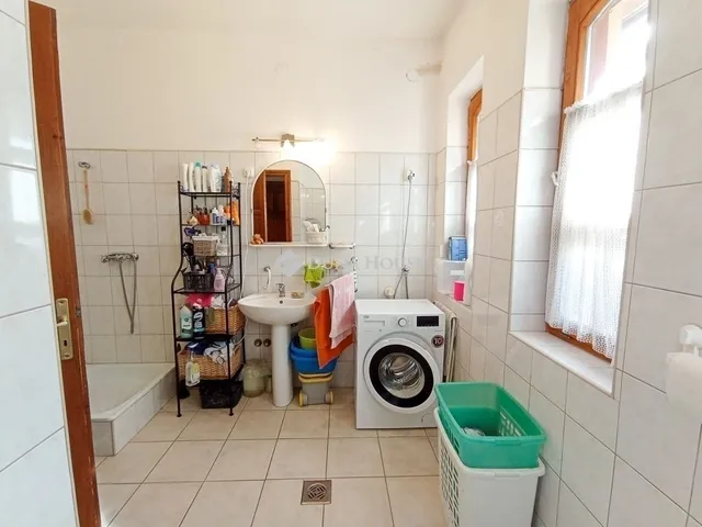 Eladó ház Gödöllő 212 nm