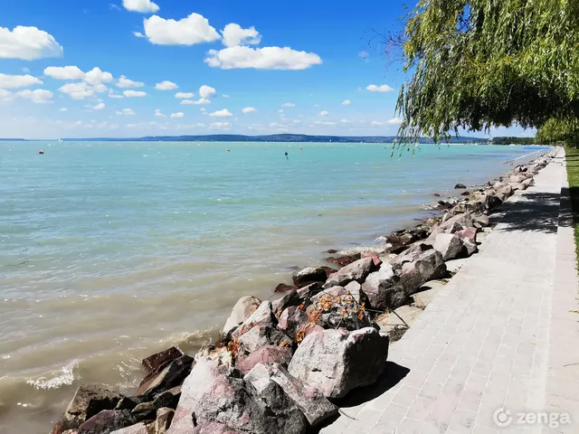 Eladó üdülő és hétvégi ház Balatonakarattya 53 nm