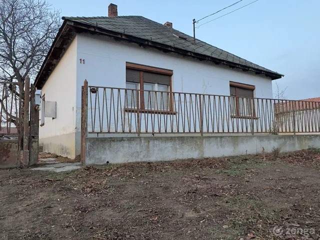 Eladó ház Jászfényszaru 70 nm