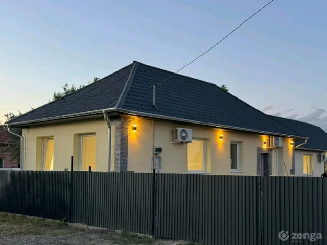 Eladó ház Újszász 85 nm