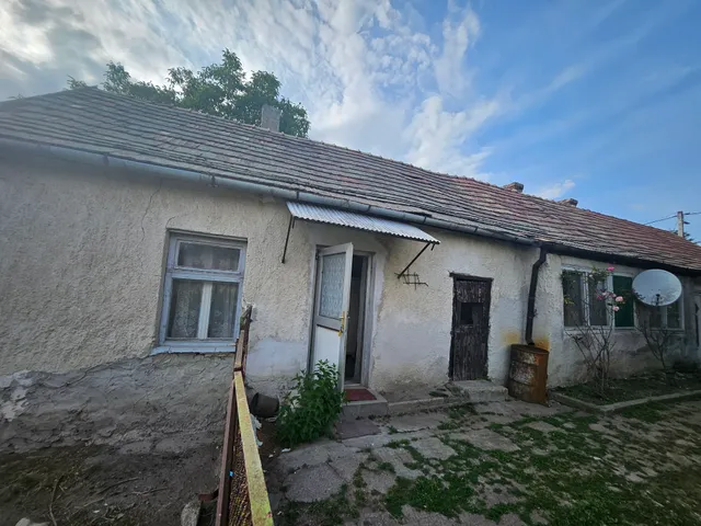 Eladó ház Pátka, Gárdonyi 153 nm
