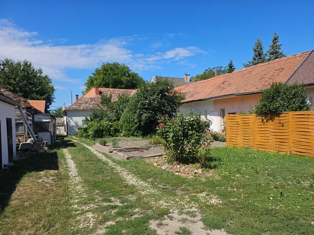 Eladó lakás Székesfehérvár, Belváros 42 nm