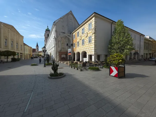 Eladó lakás Székesfehérvár, Belváros 197 nm