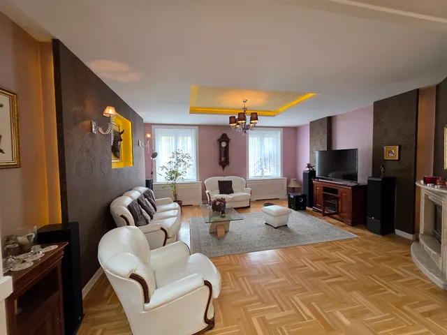 Eladó lakás Székesfehérvár, Belváros 197 nm