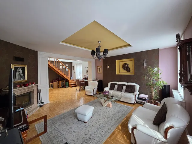 Eladó lakás Székesfehérvár, Belváros 197 nm