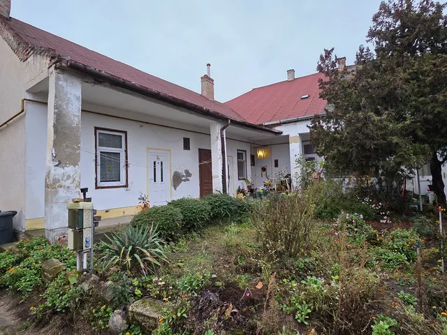 Eladó lakás Székesfehérvár, Belváros 52 nm