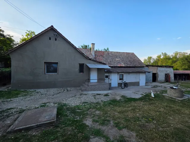 Eladó ház Pákozd 100 nm
