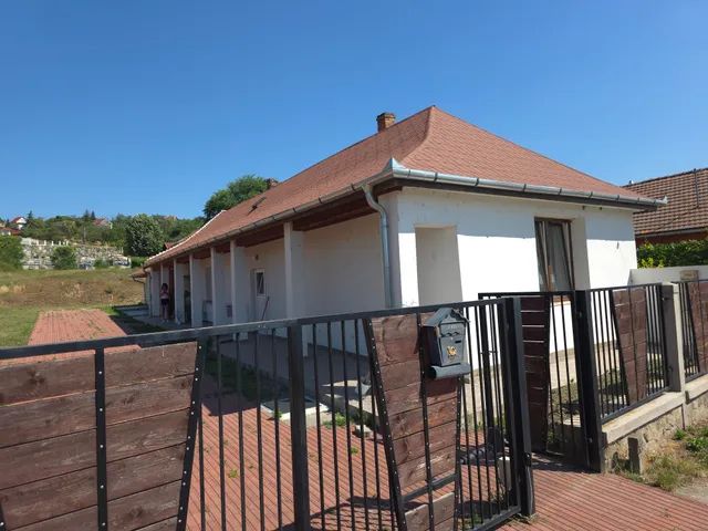 Eladó ház Pákozd 112 nm