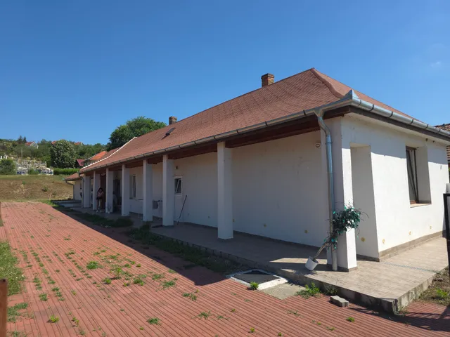 Eladó ház Pákozd 112 nm