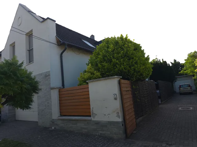 Eladó lakás Székesfehérvár, Felsőváros 117 nm