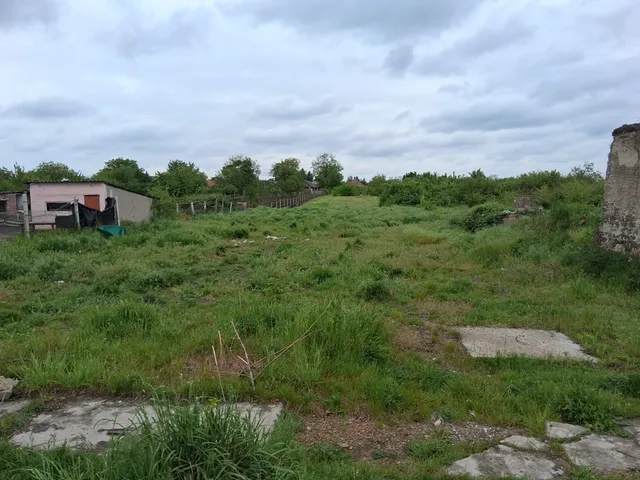 Eladó telek Kál 684 nm
