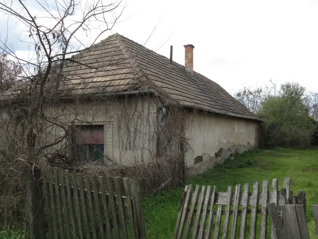 Eladó ház Sárbogárd, Fehérvári utca 96. 78 nm