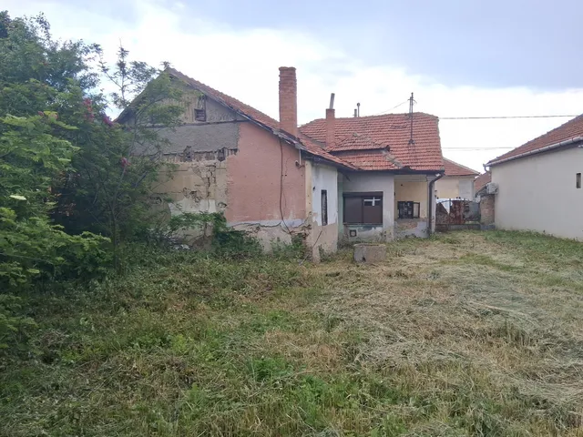 Eladó ház Mezőcsát, Kossuth. u.24. 176 nm