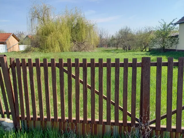 Eladó telek Sarkad, Bárkás utca 1.. 1098 nm