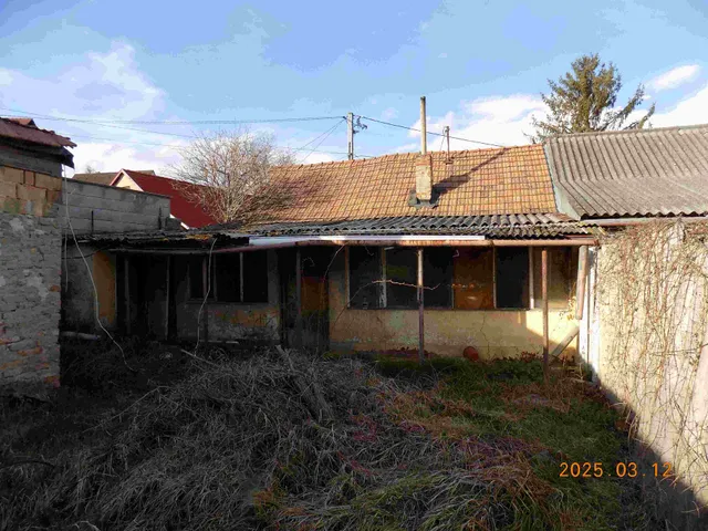 Eladó ház Pécs, Irinyi János utca 1. 67 nm