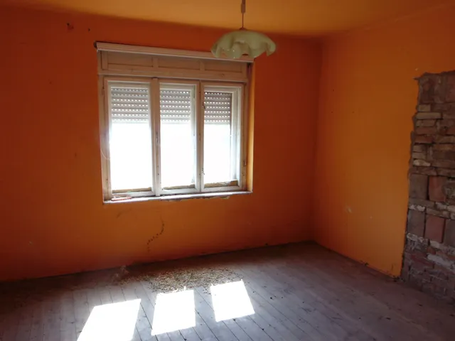 Eladó ház Kisszállás, Petőfi utca 55 66 nm