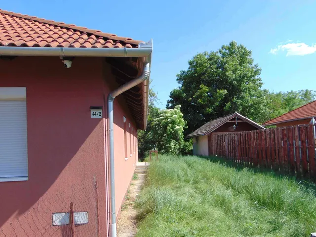 Eladó ház Ercsi, Petőfi Sándor utca 44. 2. B. 85 nm