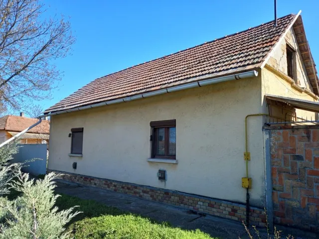 Eladó ház Hódmezővásárhely, Borz utca 30. 68 nm