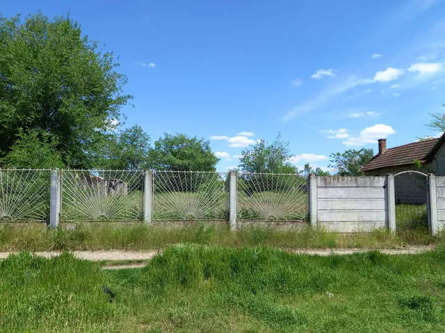 Eladó telek Hajdúhadház, Vénkert utca 39. 2139 nm