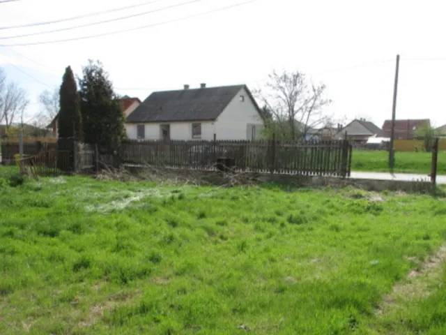 Eladó telek Boldva, Széchenyi út 48. 861 nm