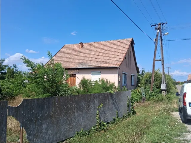 Eladó ház Tiszanána, Csokonai Vitéz Mihály út 45. 112 nm