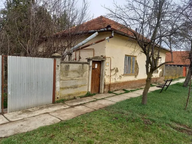 Eladó ház Mezőkovácsháza 81 nm