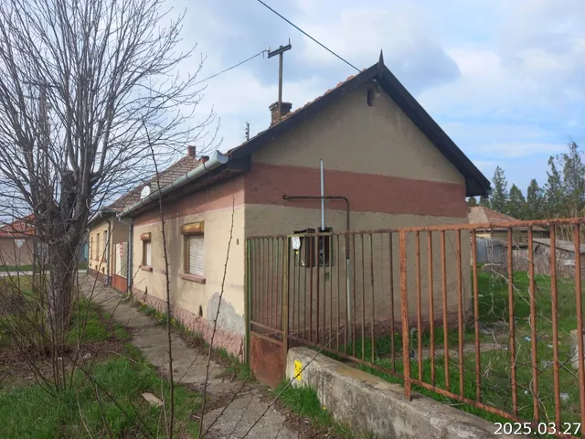 Eladó ház Lajosmizse, Vásártér utca 4. 45 nm