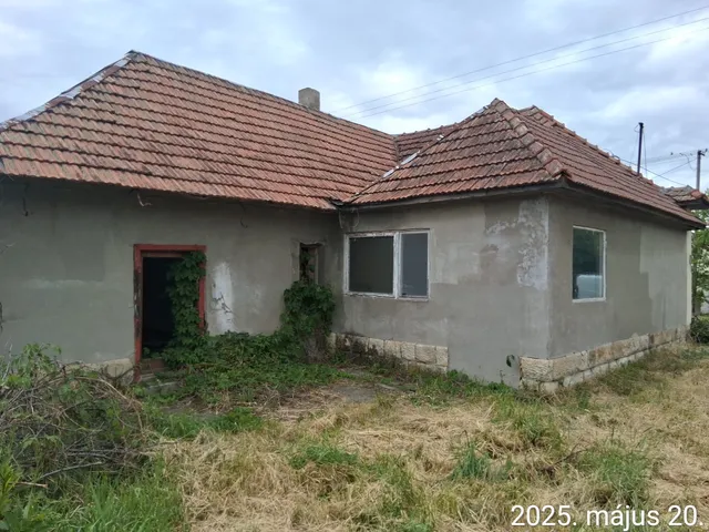 Eladó ház Mezőszemere, Május 1. út 5. 136 nm