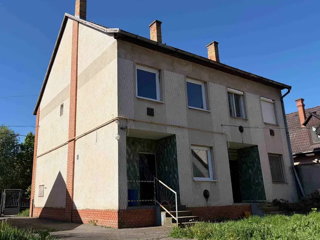 Eladó ház Szeged, Fürj utca 106. 172 nm