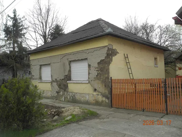 Eladó ház Rákóczifalva, Szent László király utca 62 167 nm