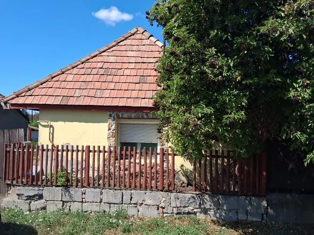 Eladó ház Lőrinci 70 nm