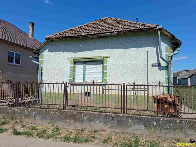 Eladó ház Gávavencsellő 86 nm