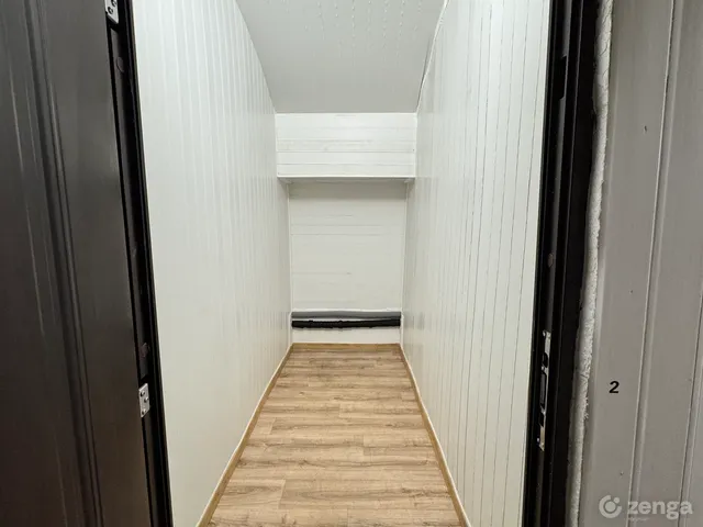 Kiadó kereskedelmi és ipari ingatlan Budapest VI. kerület, Vörösmarty 43 4 nm