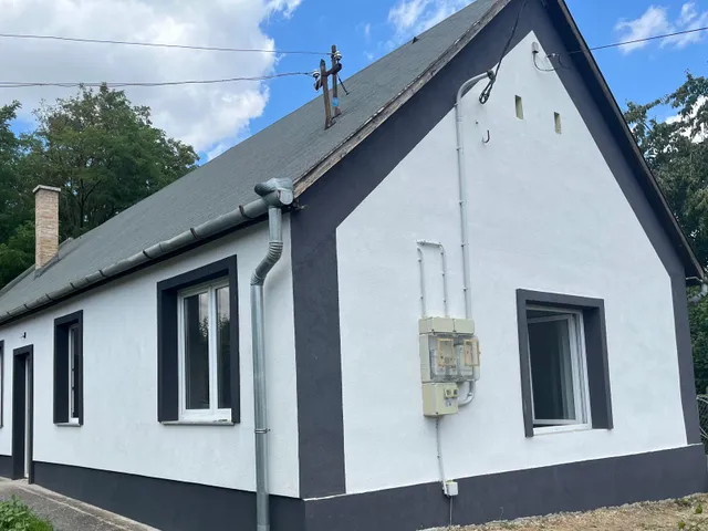 Eladó ház Felsőnyék 80 nm