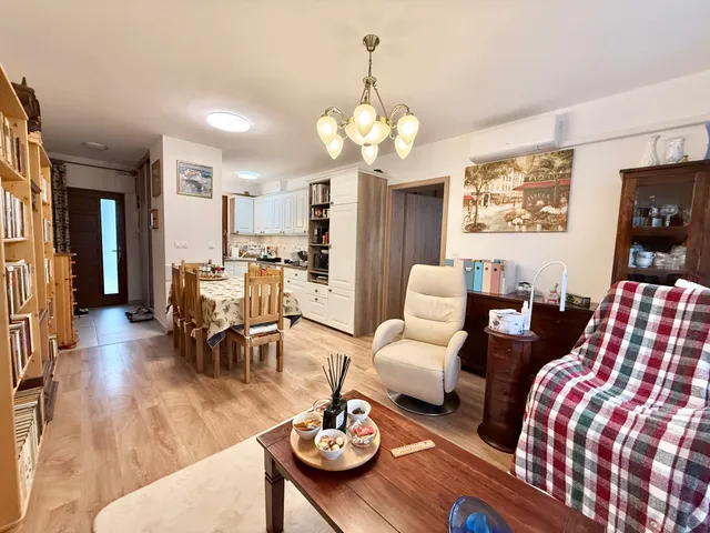 Eladó lakás Balatonalmádi, Budatava 66 nm