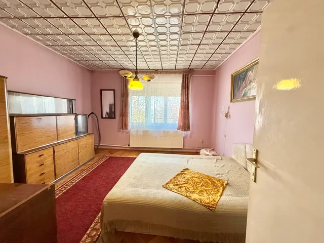 Eladó ház Pétfürdő 100 nm